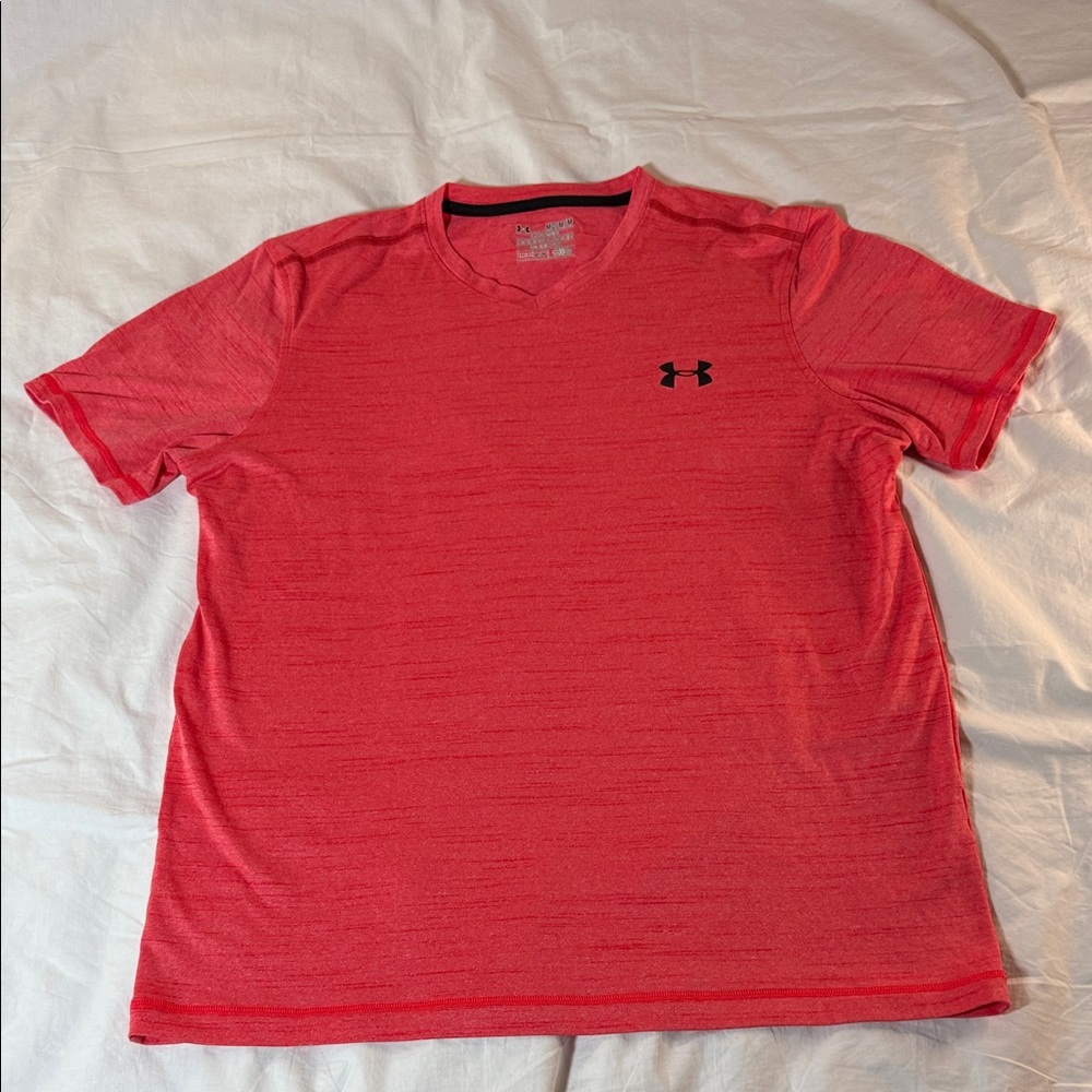 Under Armour Men's Heathered Red Tee